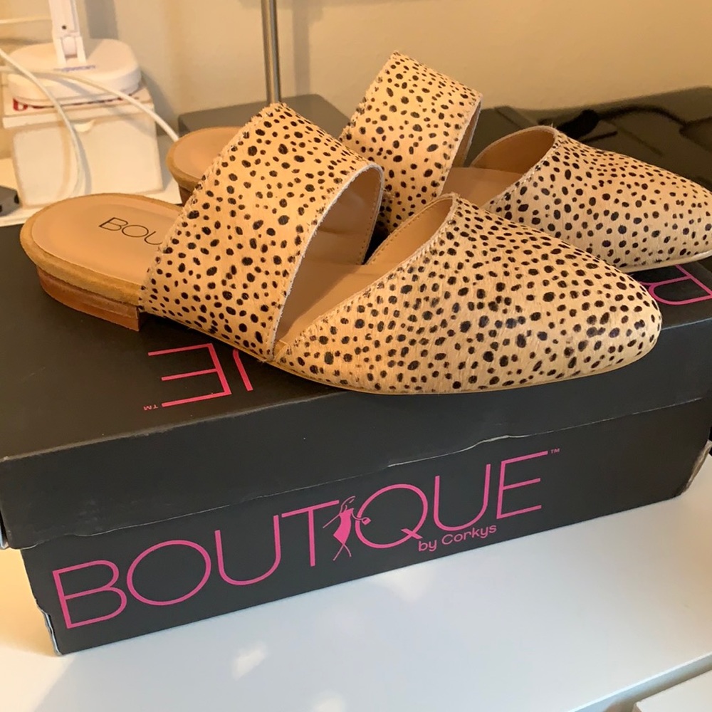 Corkys Animal Print Flats sz 8